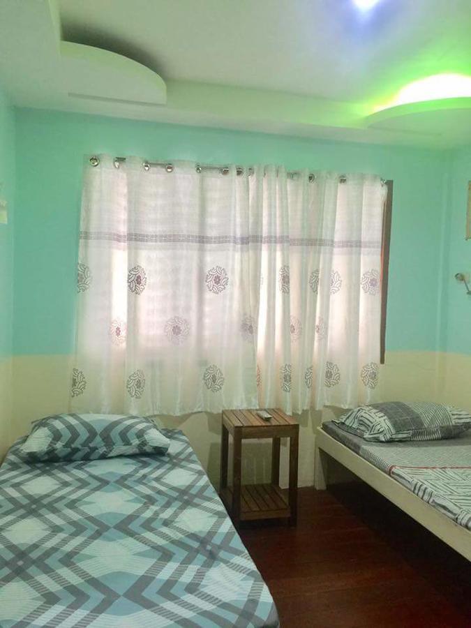 Ace Traveller'S Inn Puerto Princesa Exteriör bild